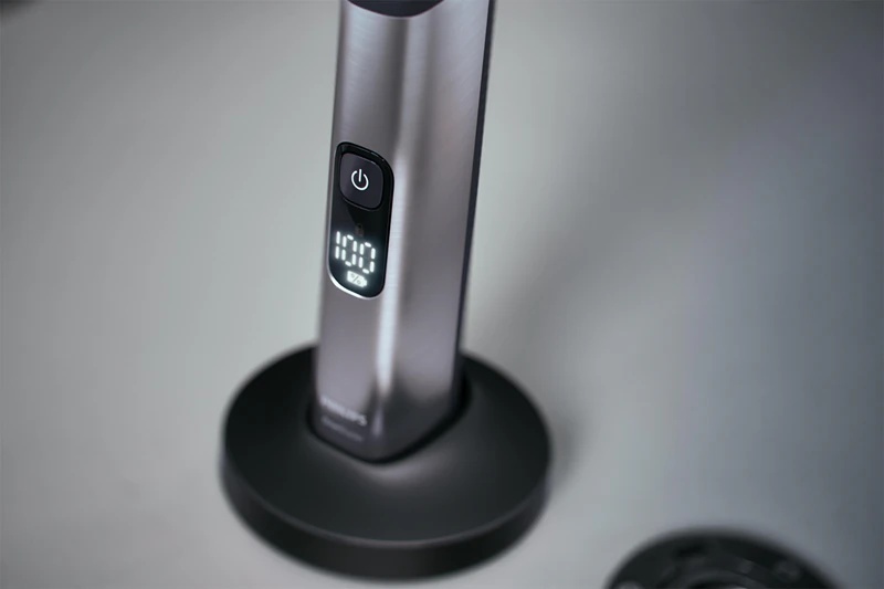 „Philips OneBlade Pro 360 QP6652/61“ veido ir kūno kirptuvas