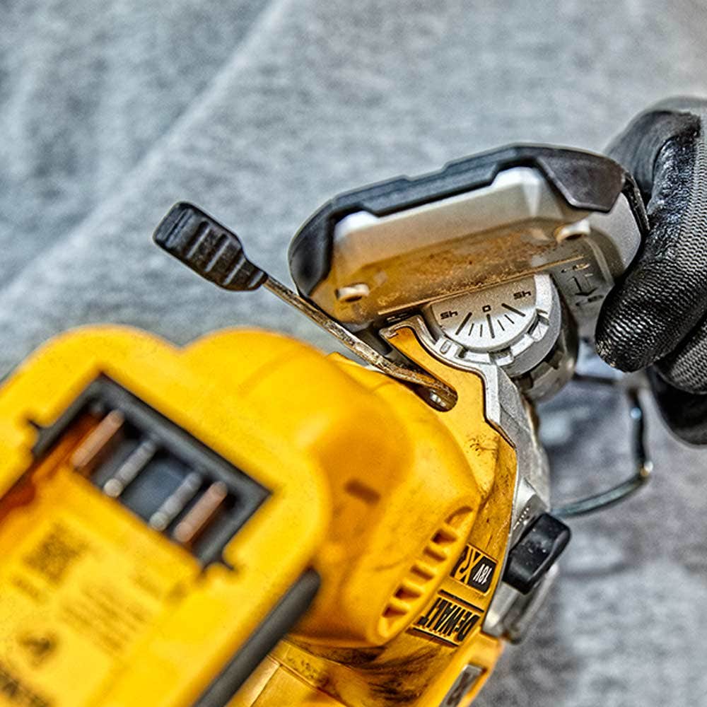 DEWALT 18 V:n harjaton pistosaha yläkahvalla DCS334N-XJ