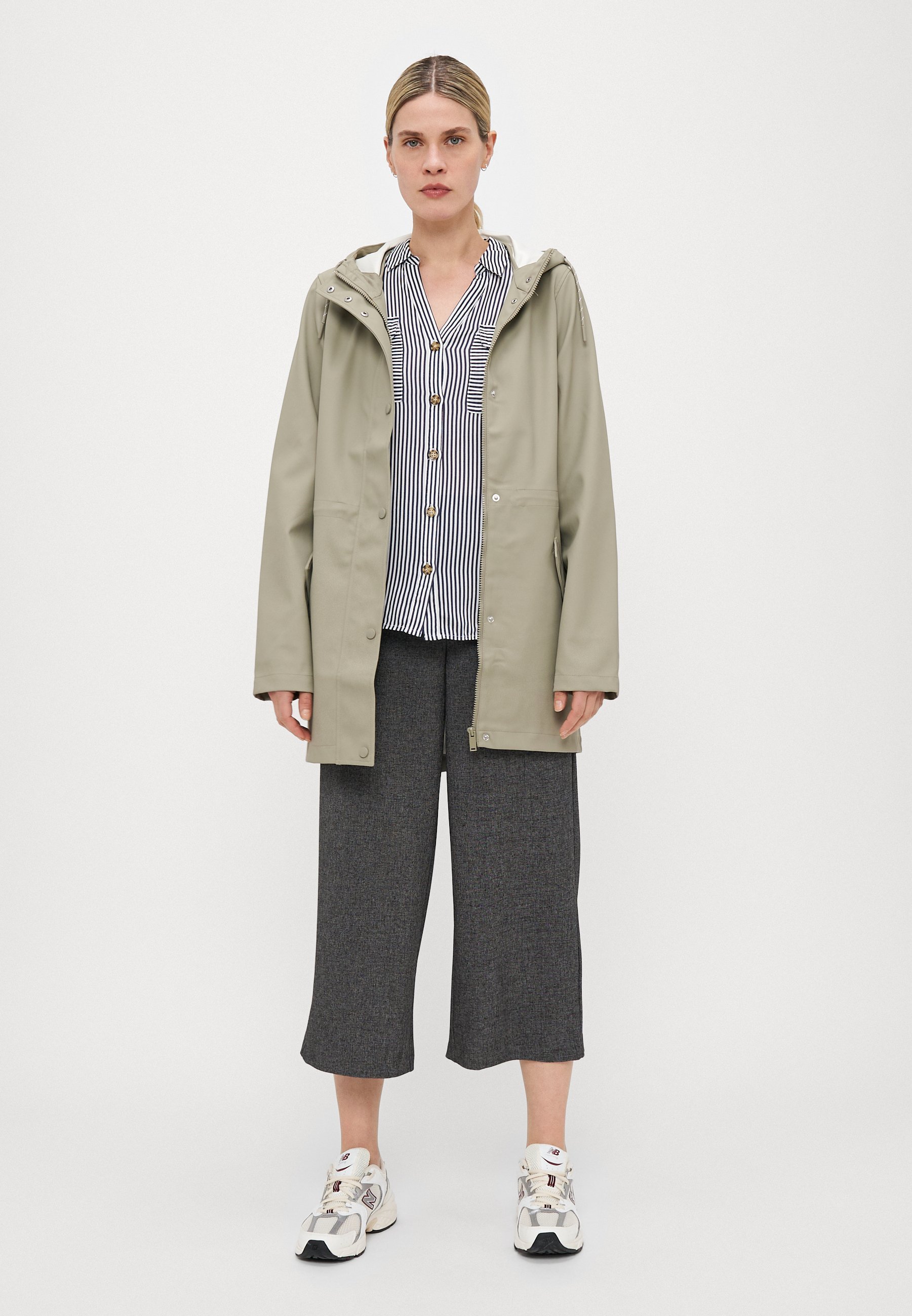 Vero Moda Tall VMMALOU COATED JACKET - Waterdichte jas - laurier eikenhout