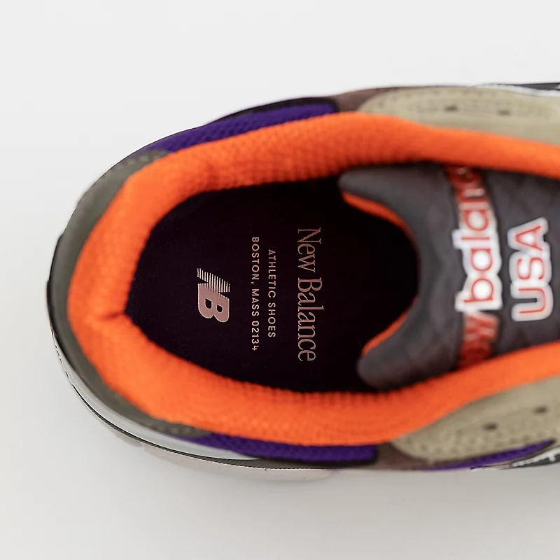 Herenschoenen MADE in USA 990v3 - Lichtbruin met blauw