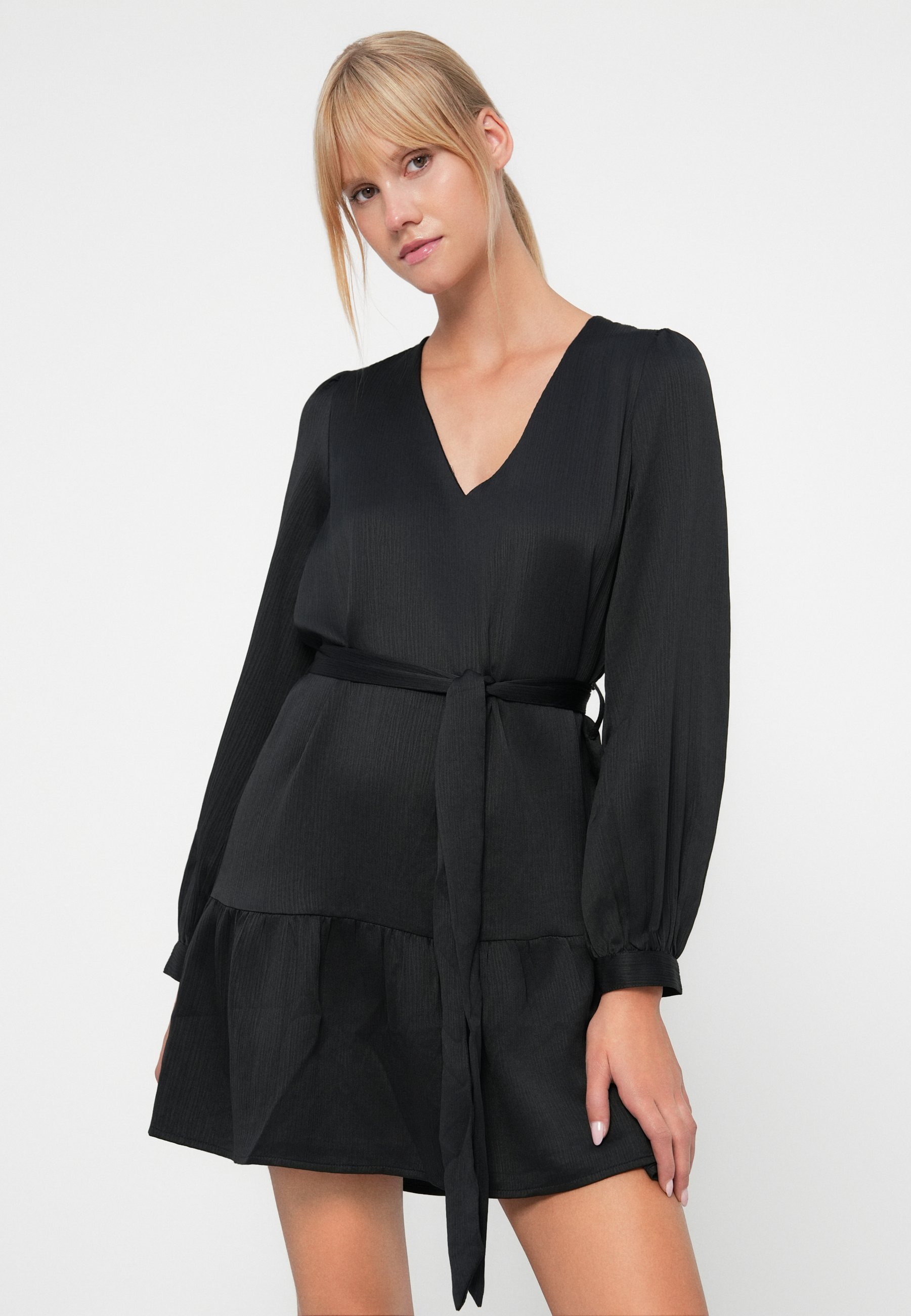 SOMENTE NA NOVA ALENA LIFE VESTIDO CURTO - Vestido para o dia a dia - preto