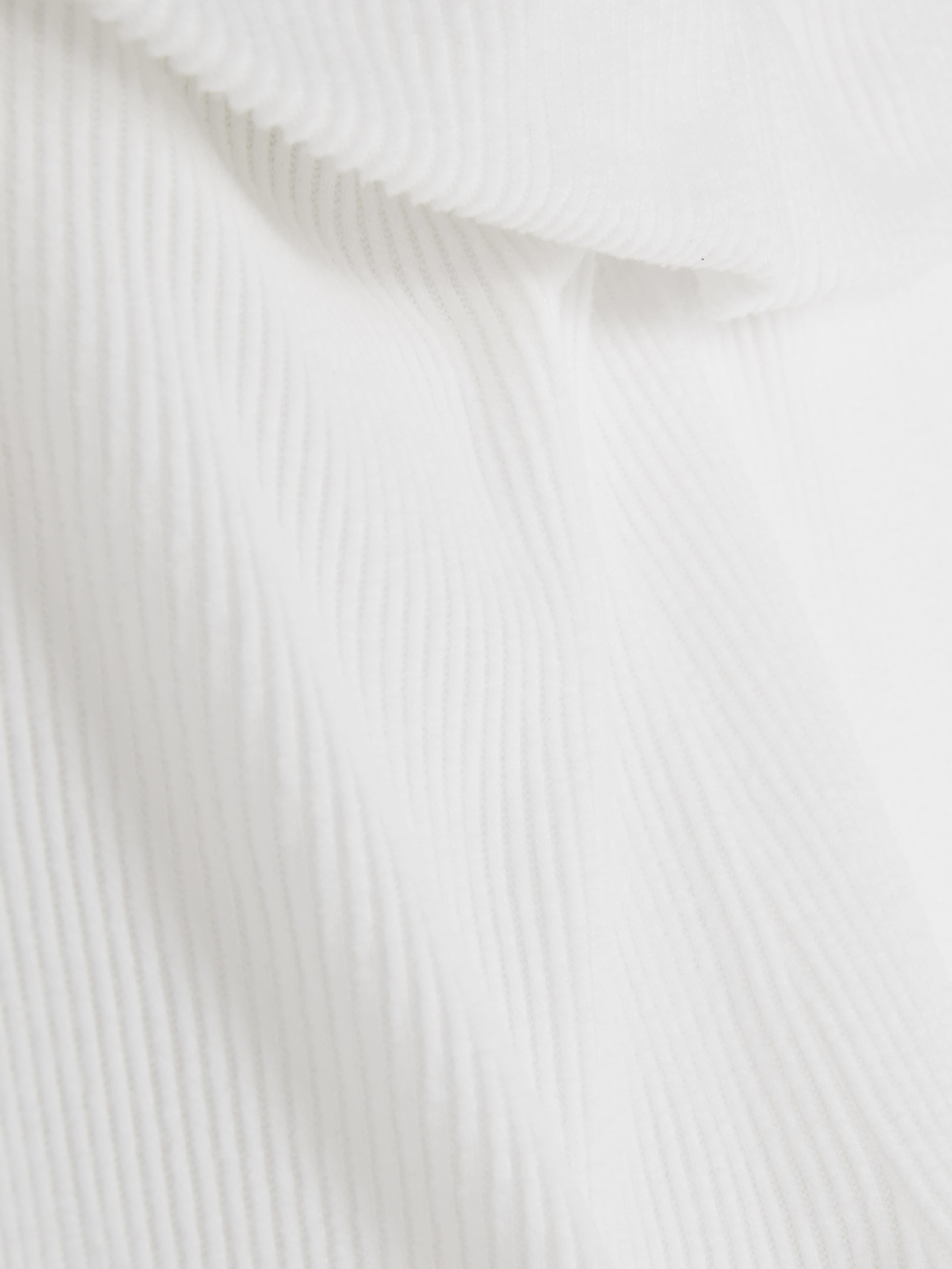 Gerippte Pyjamahose. Superweiche, gerippte Pyjamahose mit elastischem Bund und ausgestellten Beinen.