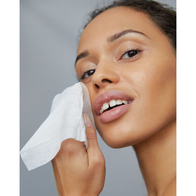 Nivea Gentle Facial Cleansing Wipes -puhdistuspyyhkeet herkälle iholle 25 kpl