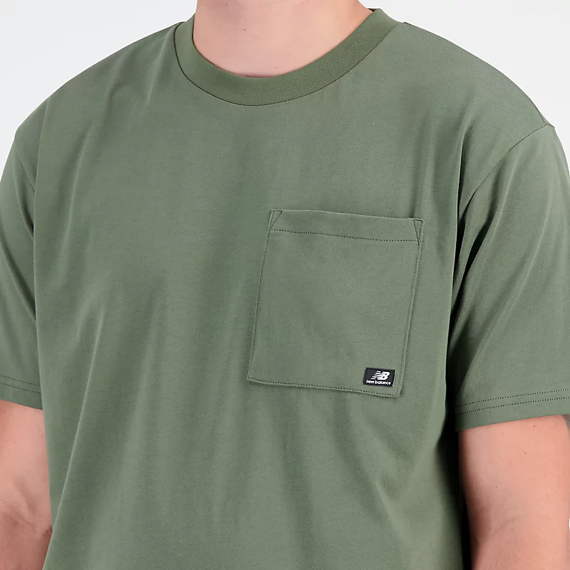 Męska koszulka z krótkim rękawem Essentials Reimagined Cotton Jersey T-shirt - GŁĘBOKA OLIWKOWA ZIELEŃ