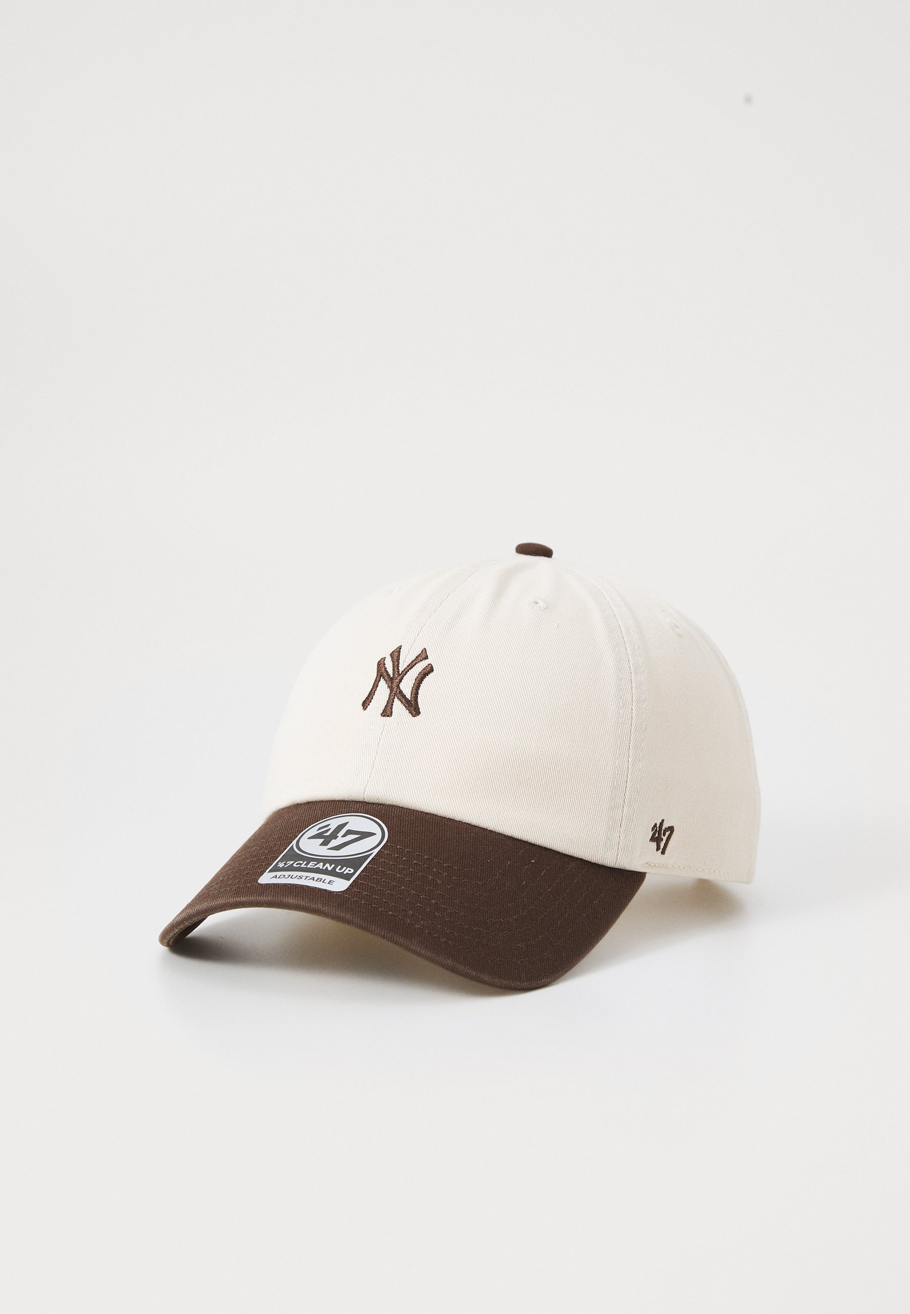 '47 Caps