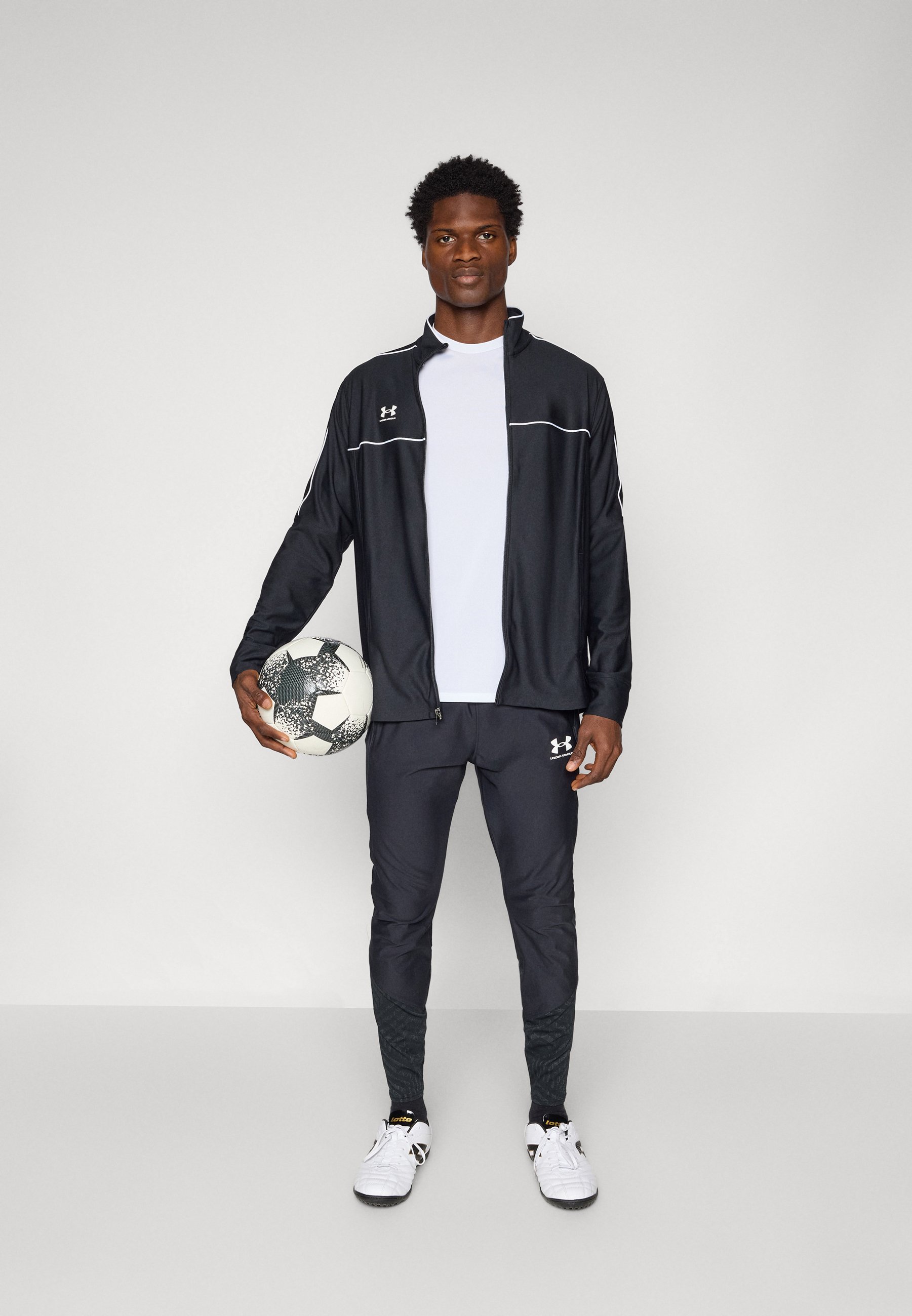 Spodnie dresowe Under Armour PRO PANT – czarno-białe