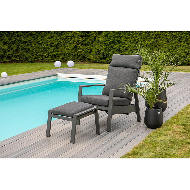 Sillón de casa con puf Bel-air
