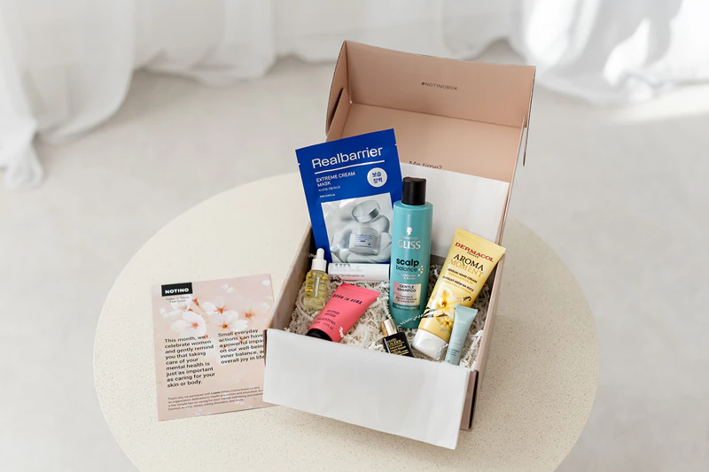 Notino Beauty Box –⁠⁠⁠⁠⁠⁠ Me Time Essentials × Loono (Charity Edition) Geschenkset für Frauen