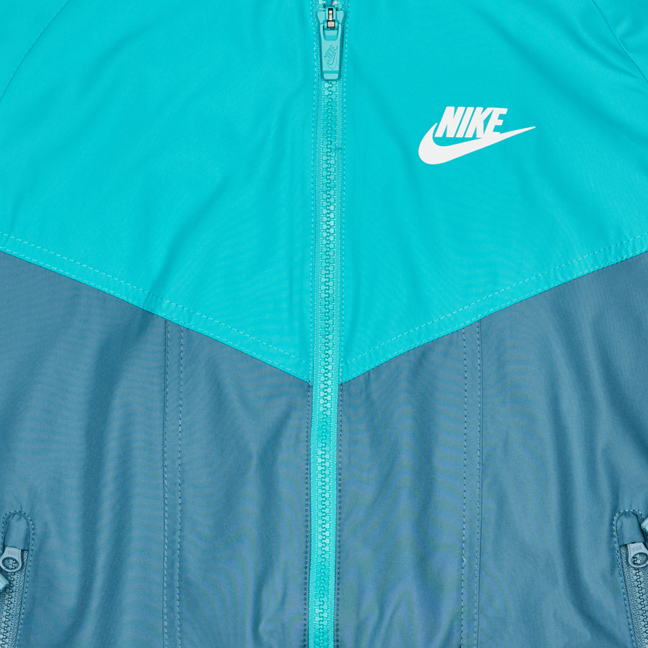 Nike Repellent Windrunner