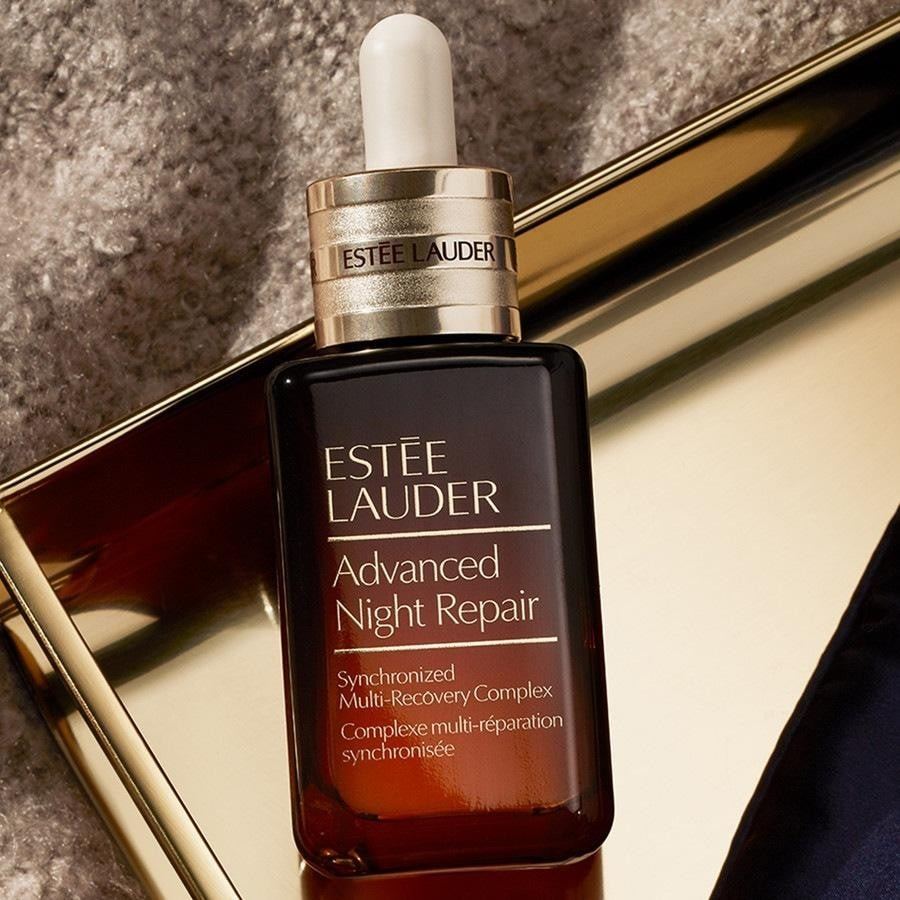 „Estée Lauder“ senėjimą stabdantis serumas „Advanced Night Repair Synchronized Multi Recovery Complex“ – 7 ml