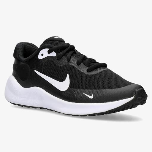  Nike Revolution 7