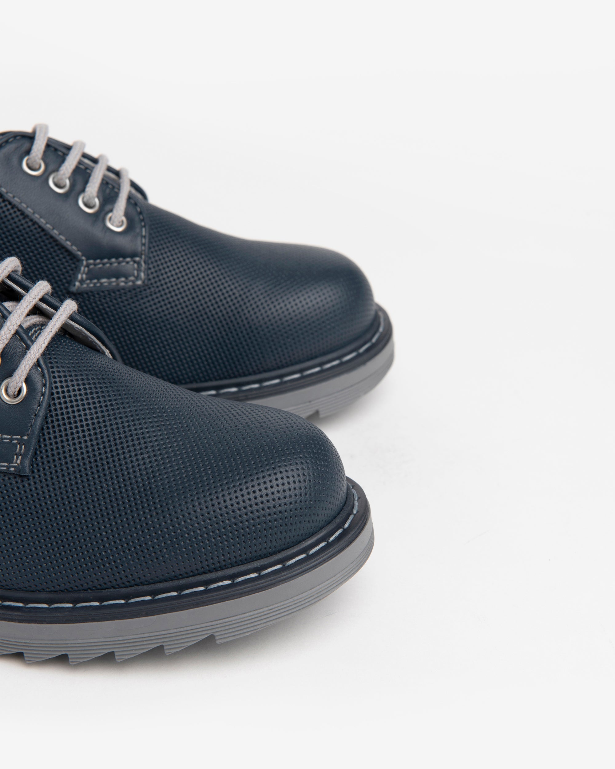 Schnürschuhe aus Leder für Teenager und Jungen