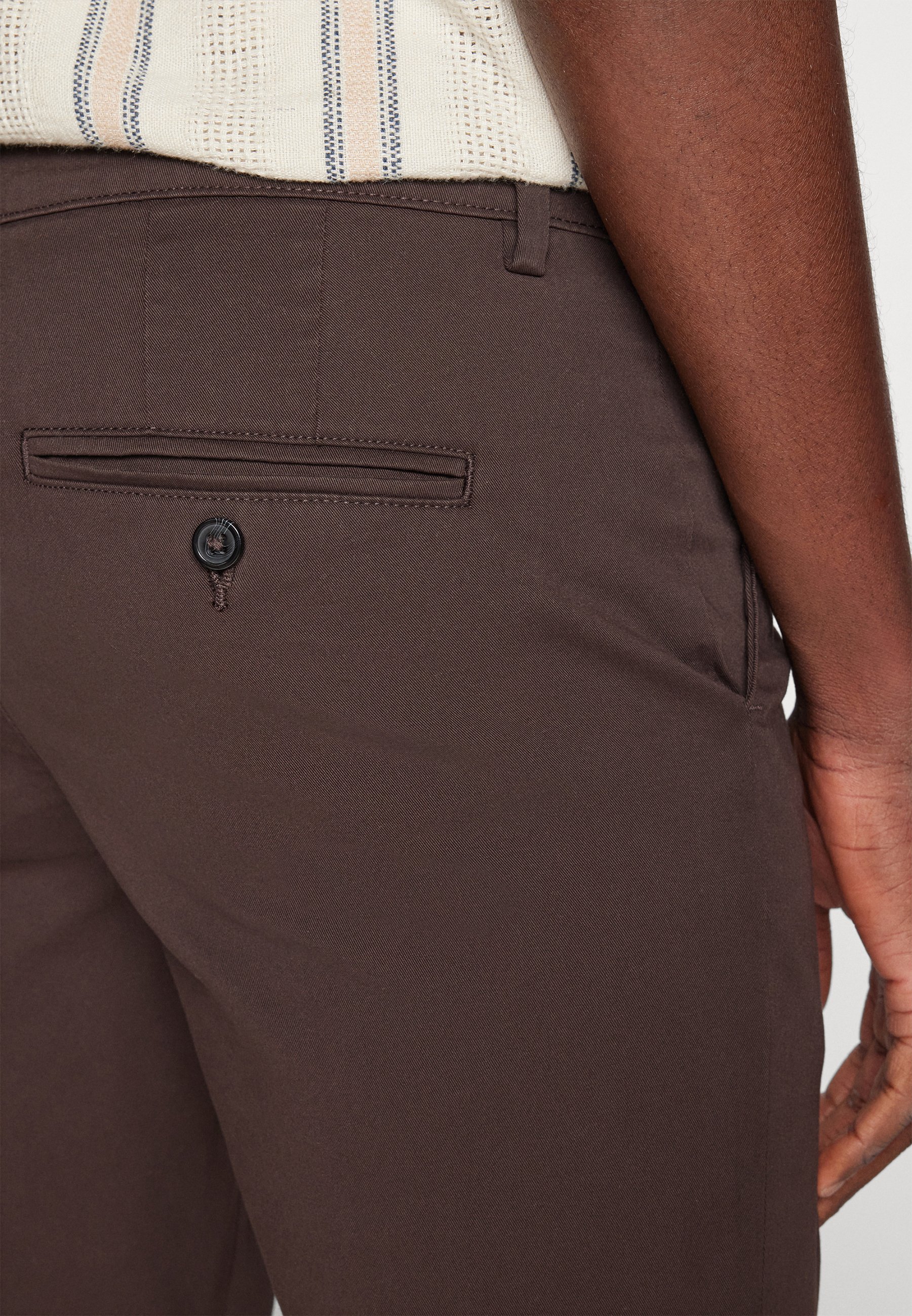 Selected Homme SLHSLIM NEW MILES FLEX PANTS - Chinos - chocolate torte