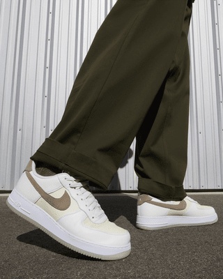 Nike Air Force 1 '07 LV8 Herenschoenen