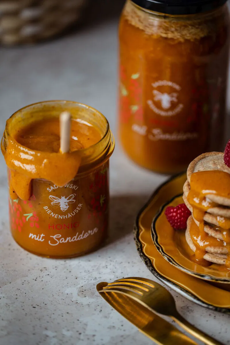 Pasieki Rodziny Sadowskich Miód z Rokitnikiem