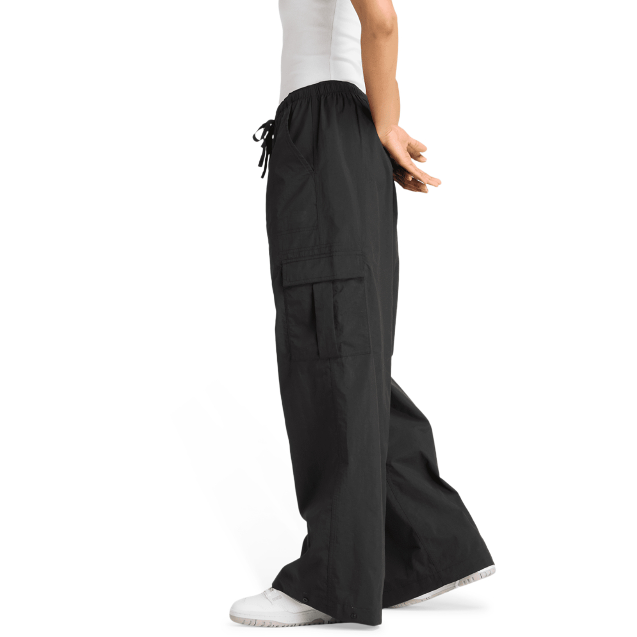 New Balancen kudotut cargo-housut