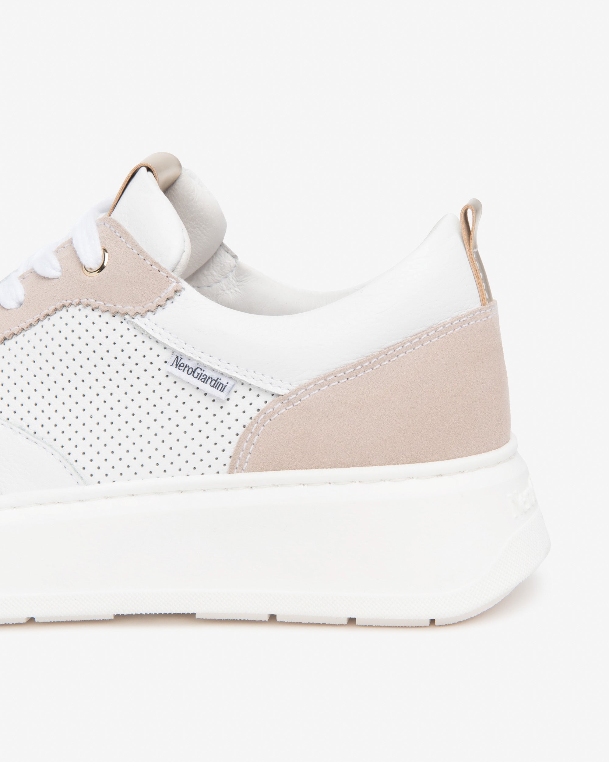  Damen-Sneaker aus Leder, Wildleder und Funktionsmaterialien