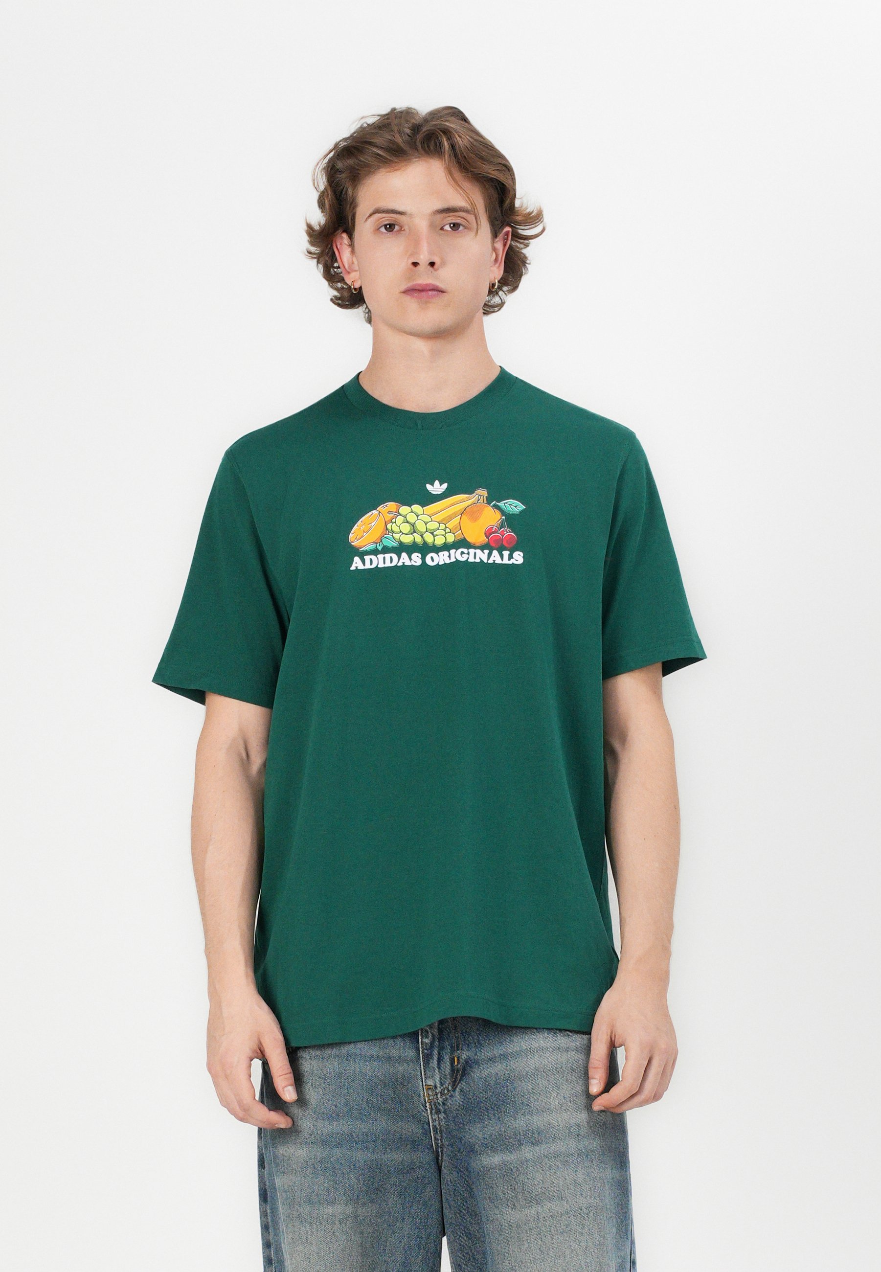 adidas Originals FRUIT SALAD UNISEX - Printtipaita - collegiate green