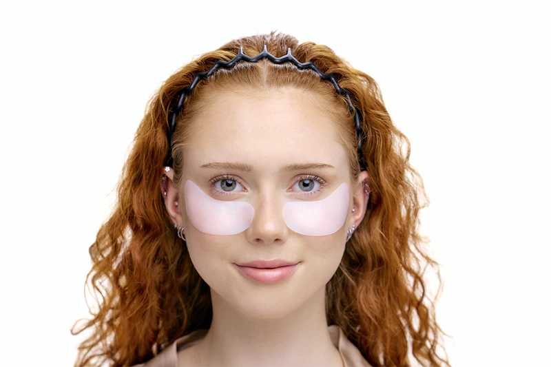 Notino attīrošo biocelulozes acu plāksteru komplekts ar niacinamīdu un Centella Asiatica balinošu acu masku