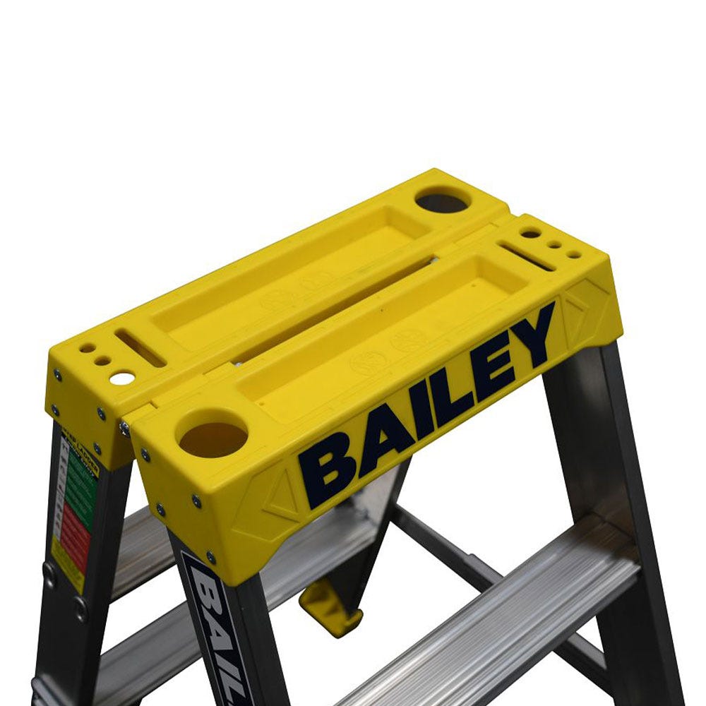 Escada BAILEY 0,9 m 150 kg, 3 degraus, alumínio, dupla face, Big Top, FS13966