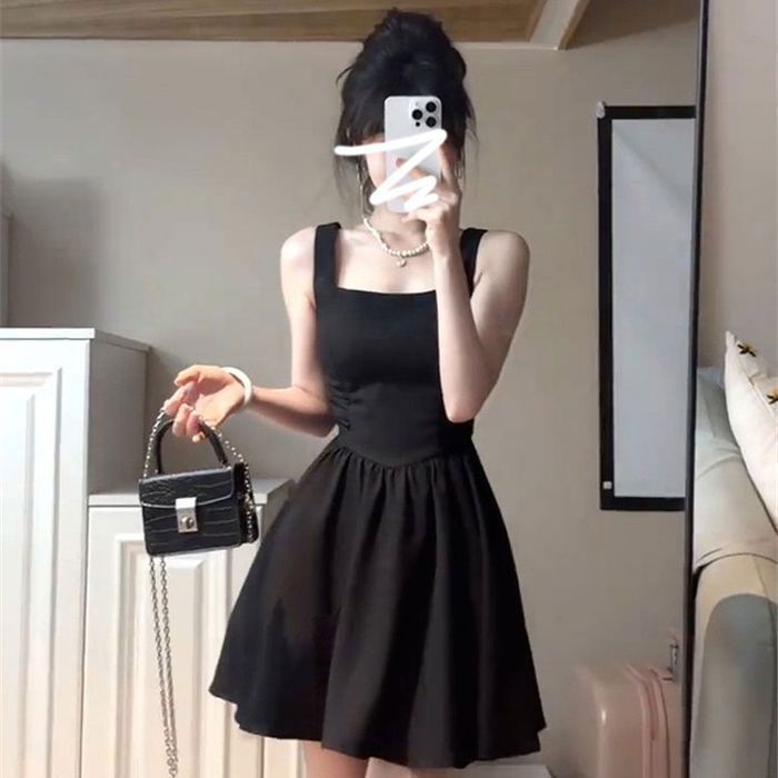 Elegante vestido corto negro de tirantes para mujer, estilo Hepburn, para tallas pequeñas.