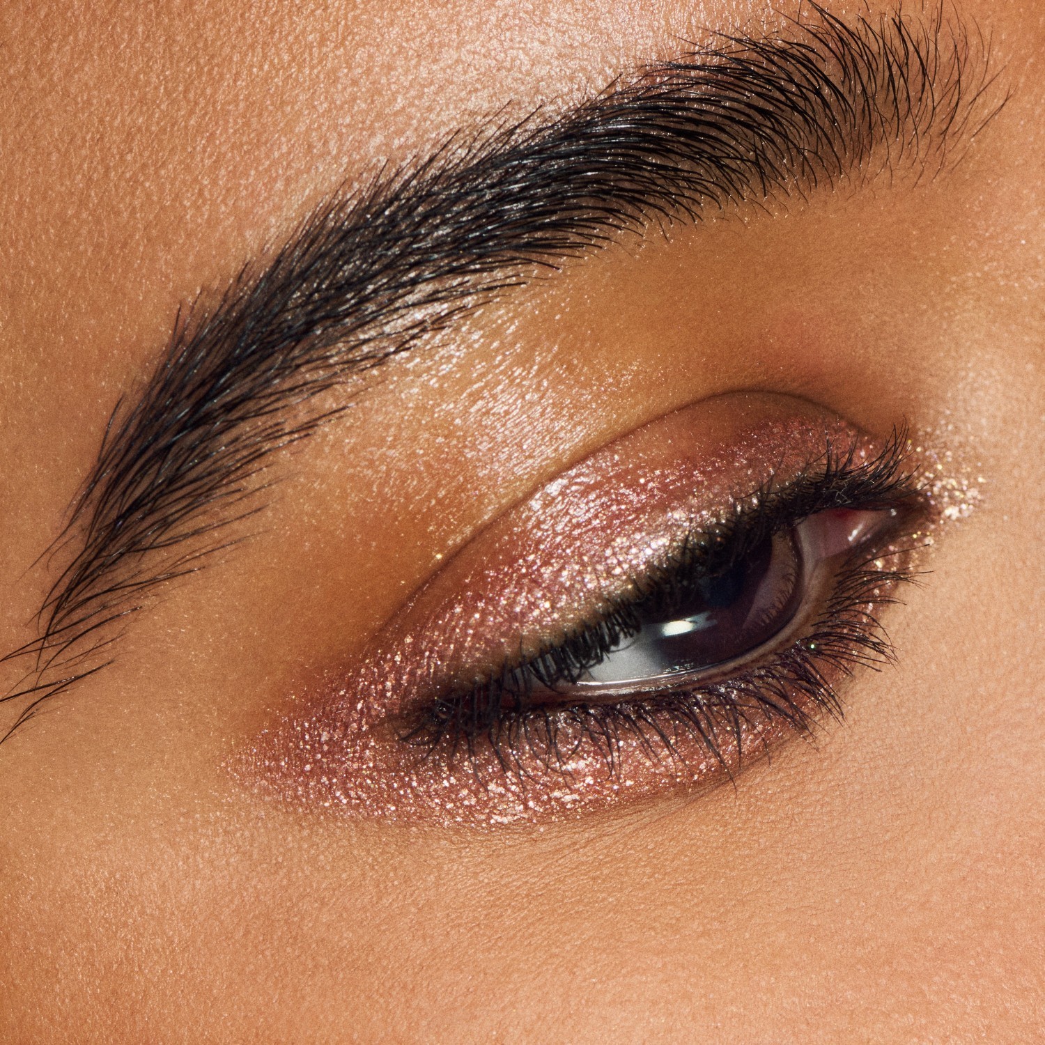 MAC Dazzleshadow šķidrās acu ēnas - 4,4 ml