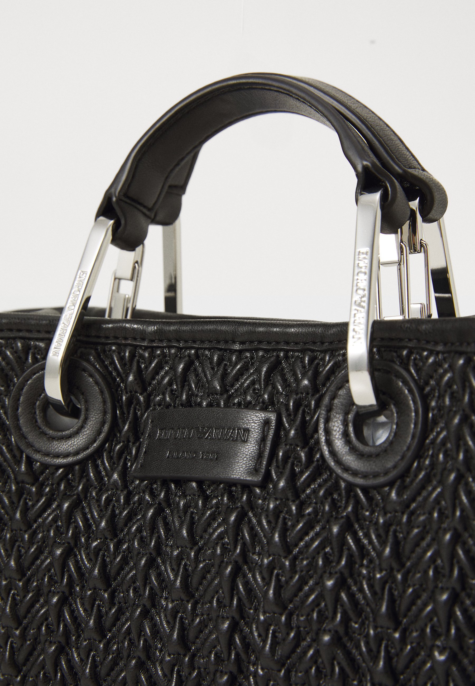 Emporio Armani torba - crna