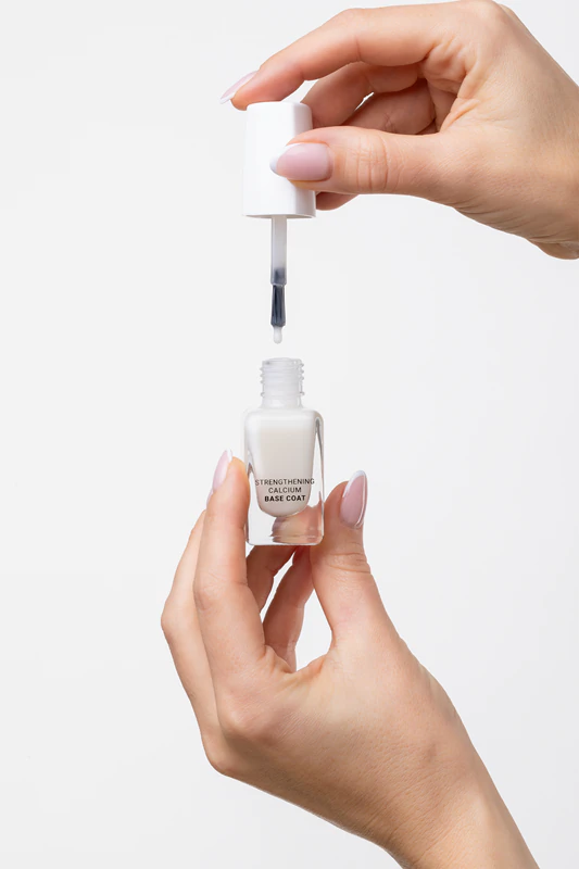 Base fortalecedora de unhas com cálcio Notino Nail Care