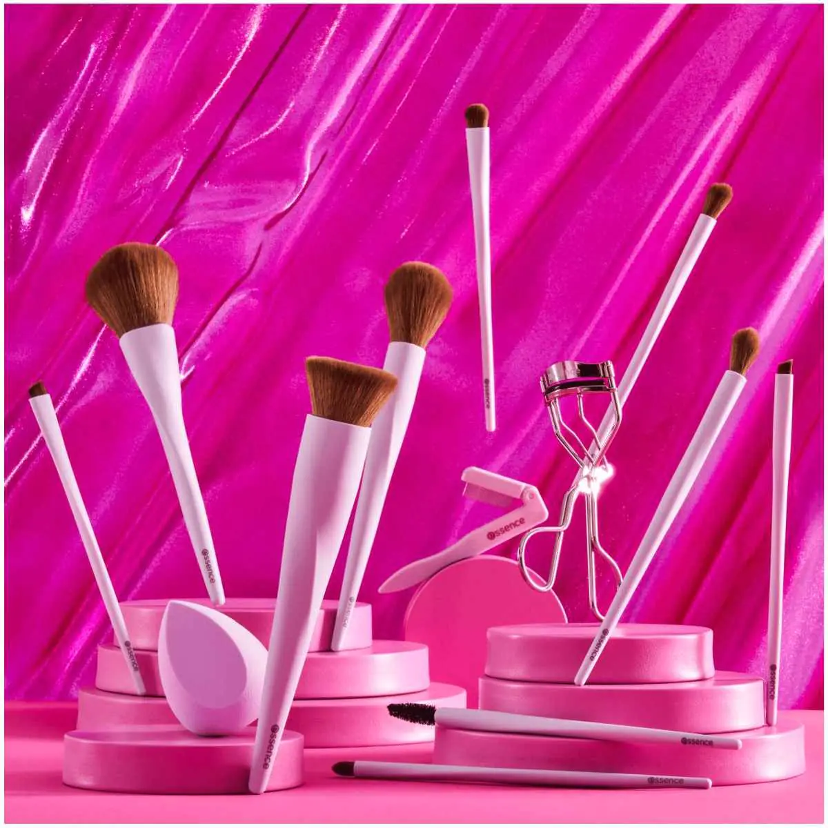 Essence Brow Spoolie 01 1szt