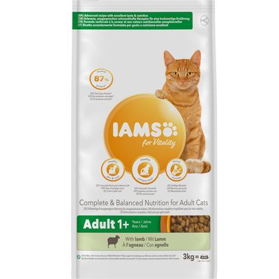Ração seca para gatos adultos IAMS for Vitality com cordeiro.