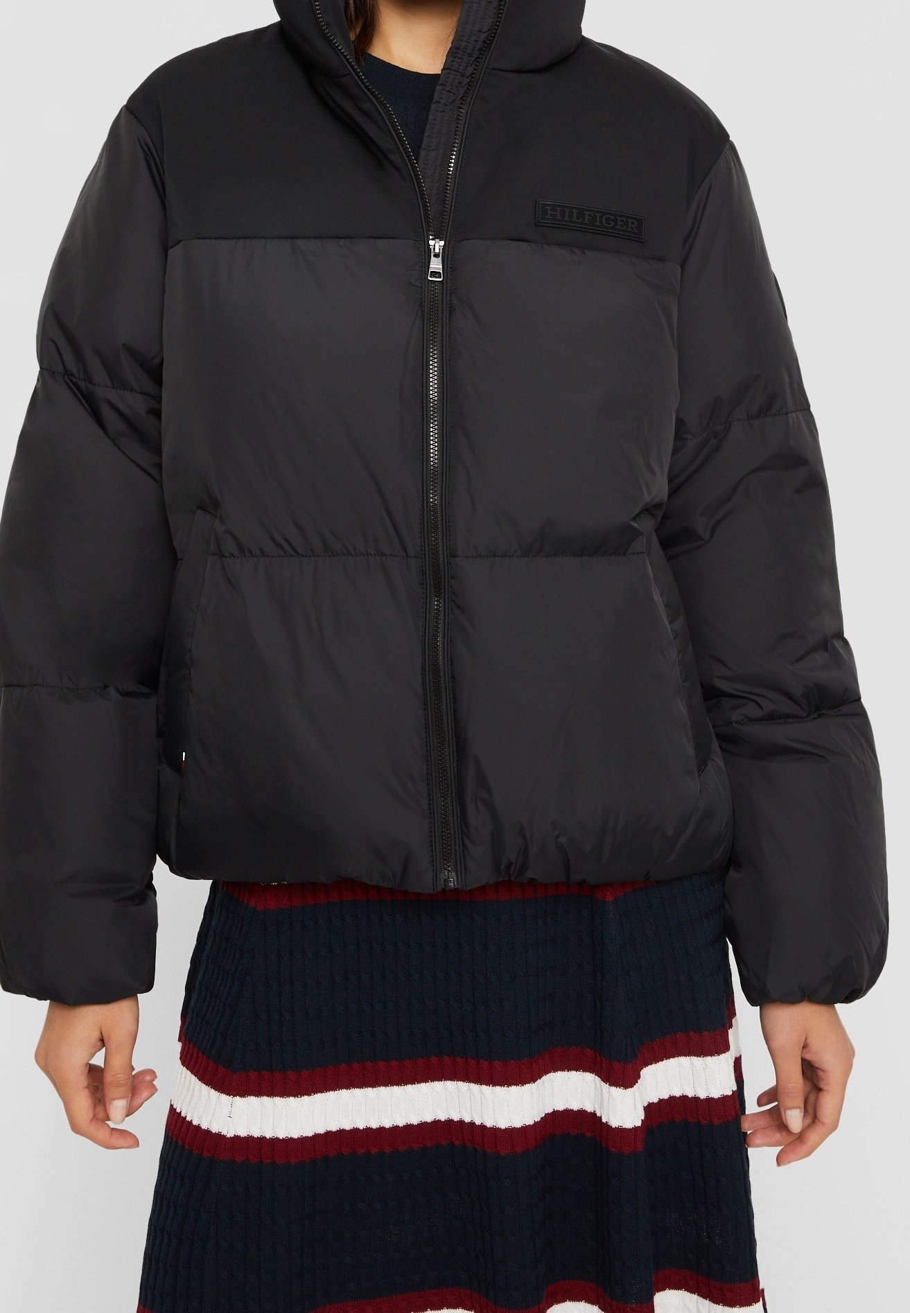 Tommy Hilfiger ziemas jaka - melna
