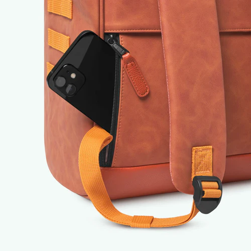 Cabaia Adventurer Large Tanta orange backpack