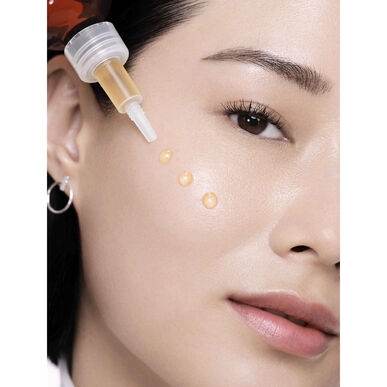 Vichy Liftactiv Supreme C-vitamiiniseerumi Kirkastava seerumi Antioksidantit Hyaluronihappo 20 ml 20 ml