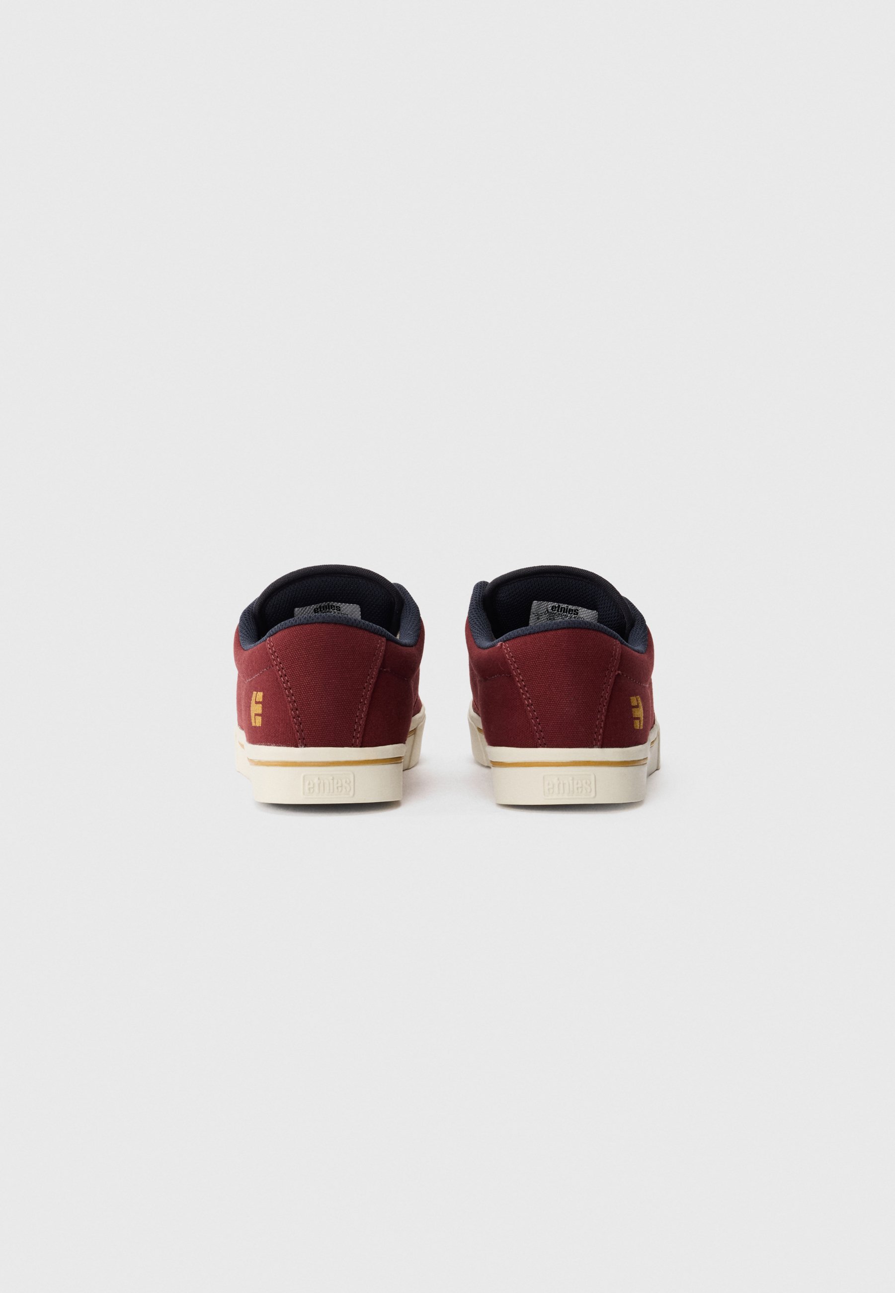 Etnies lage sneakers