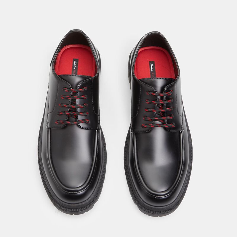 Buty sportowe Bata Red Label z podeszwą sznurowaną