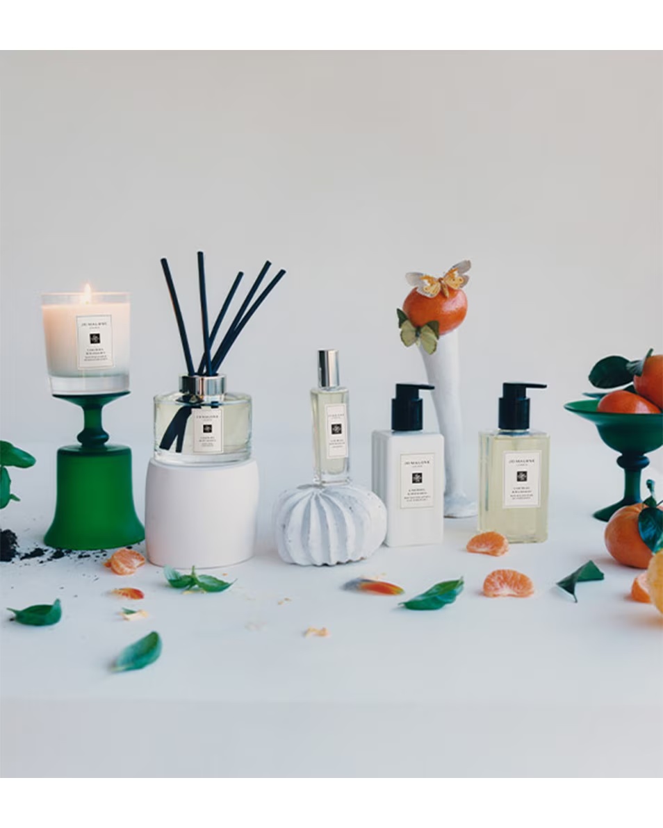 JO MALONE LONDON ΛΟΣΙΟΝ ΣΩΜΑΤΟΣ & ΧΕΡΙΩΝ ΜΕ ΛΑΪΜ, ΒΑΣΙΛΙΚΟ & ΜΑΝΤΑΡΙΝΙ