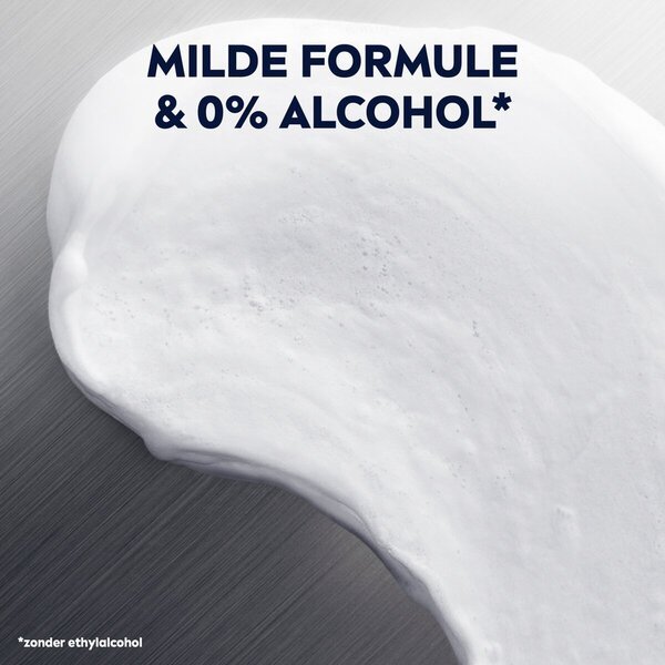 „Nivea Men Sensitive“ skutimosi želė jautriai odai, 200 ml