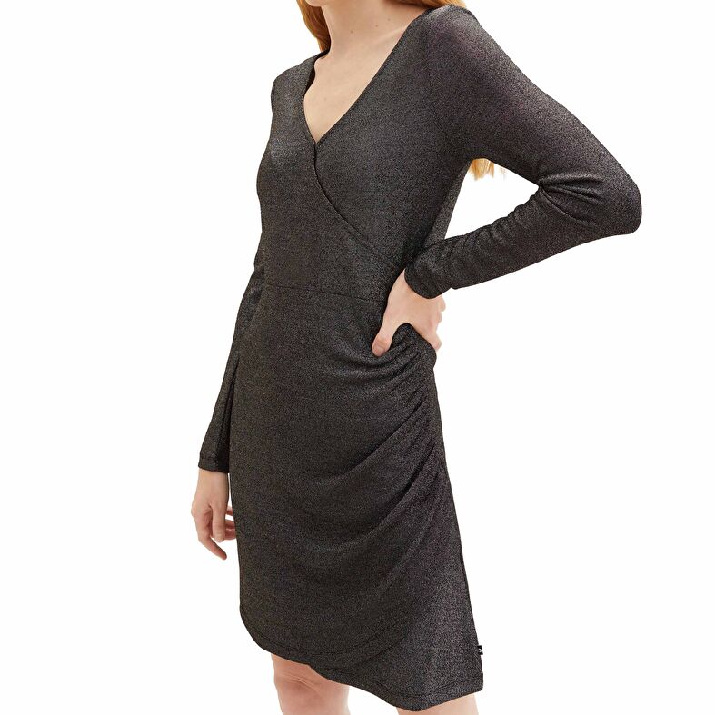  Svarte kjoler og jumpsuits for kvinner