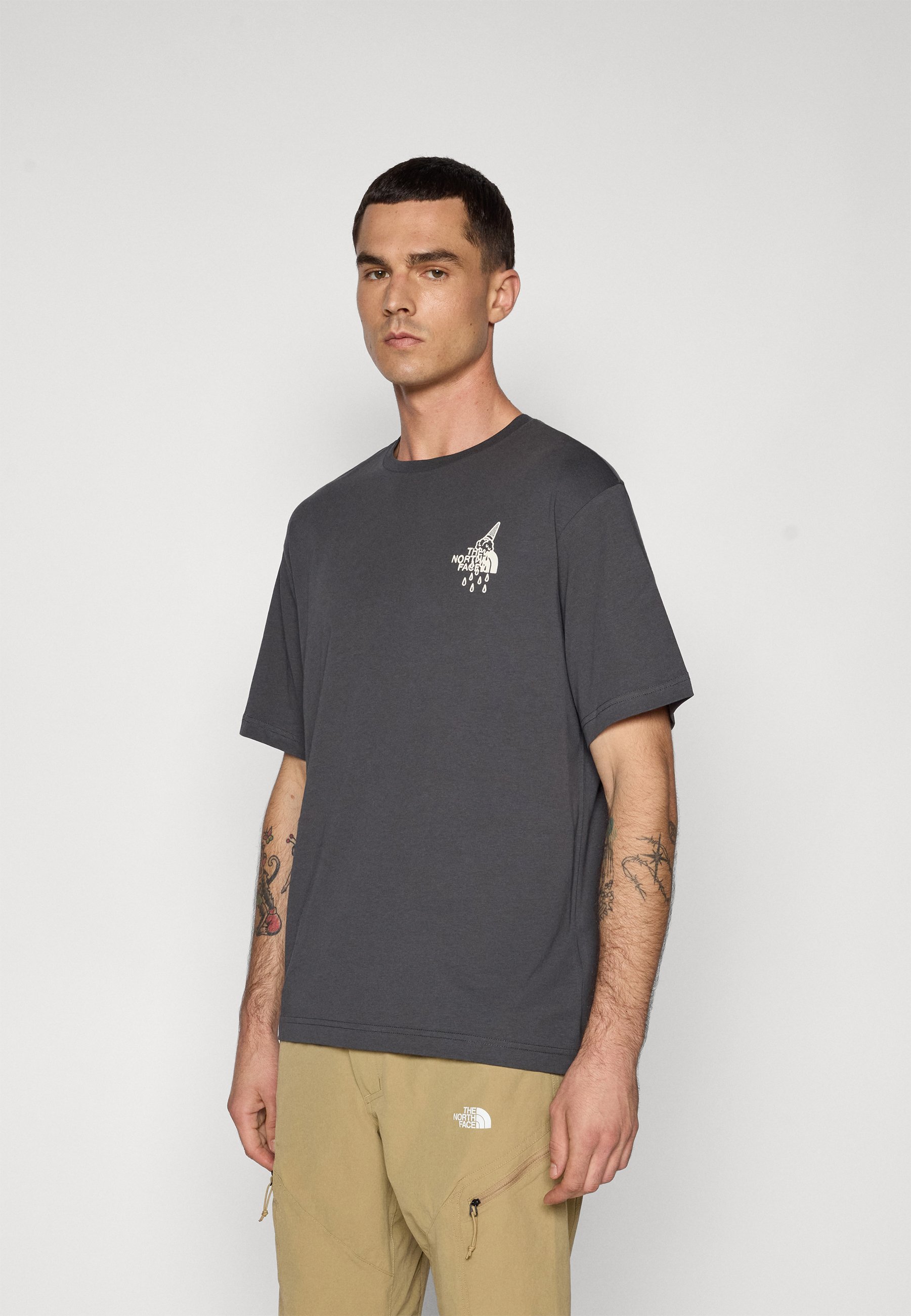 T-shirts The North Face
