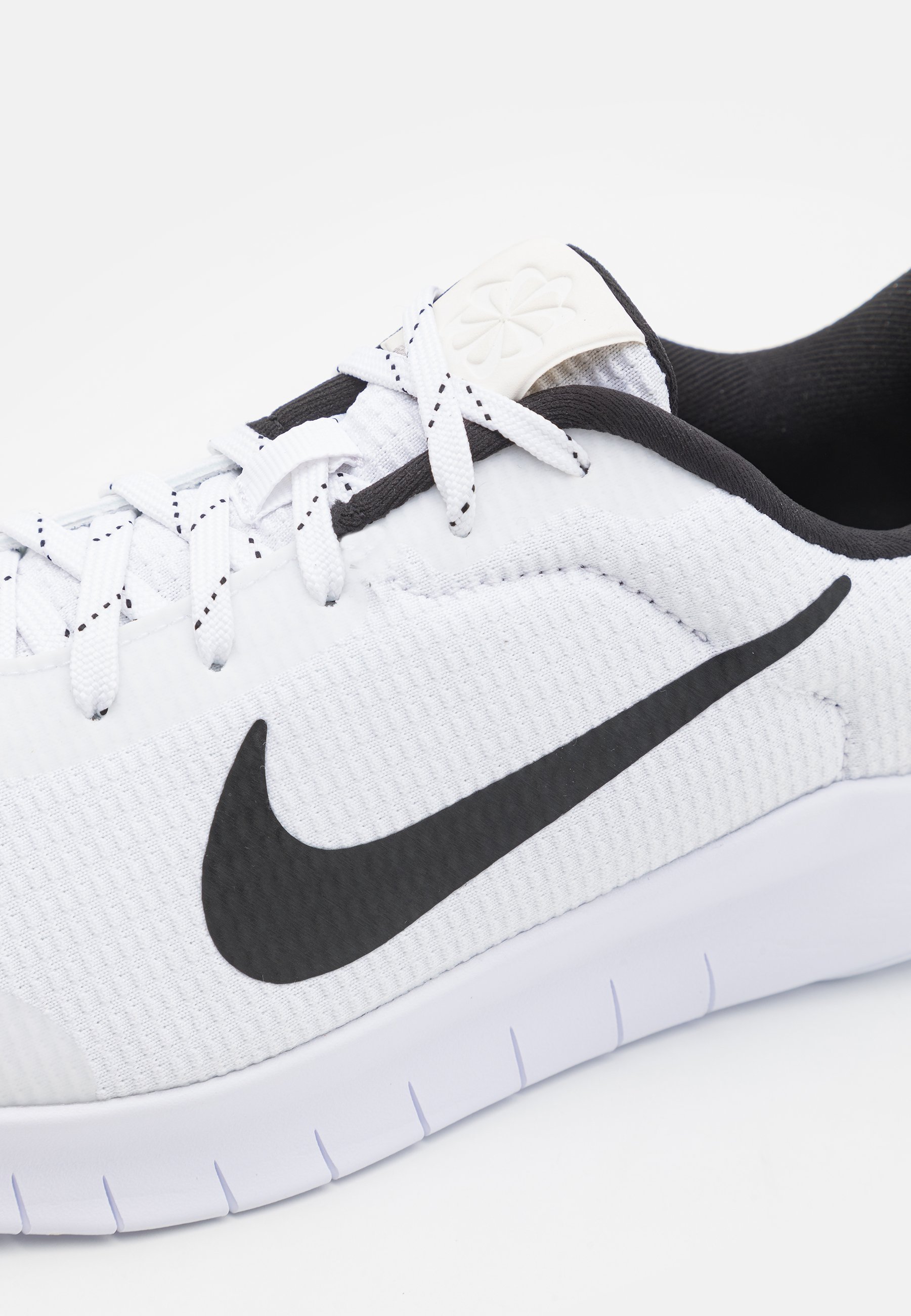 Nike Performance FLEX EXPERIENCE RUN 12 – buty do biegania po asfalcie – białe/czarne
