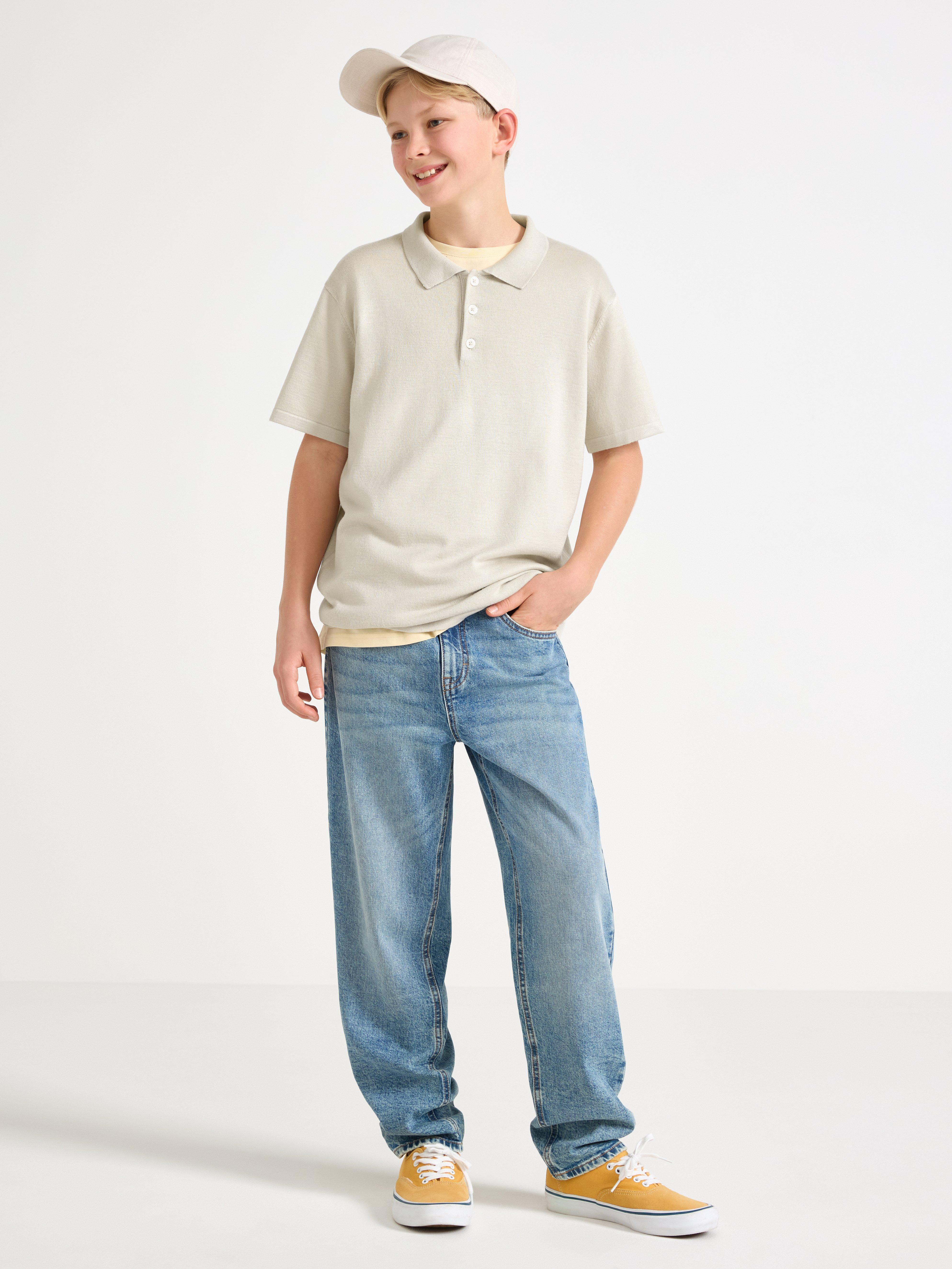 Camisa polo de malha fina, cor branco escuro acinzentado