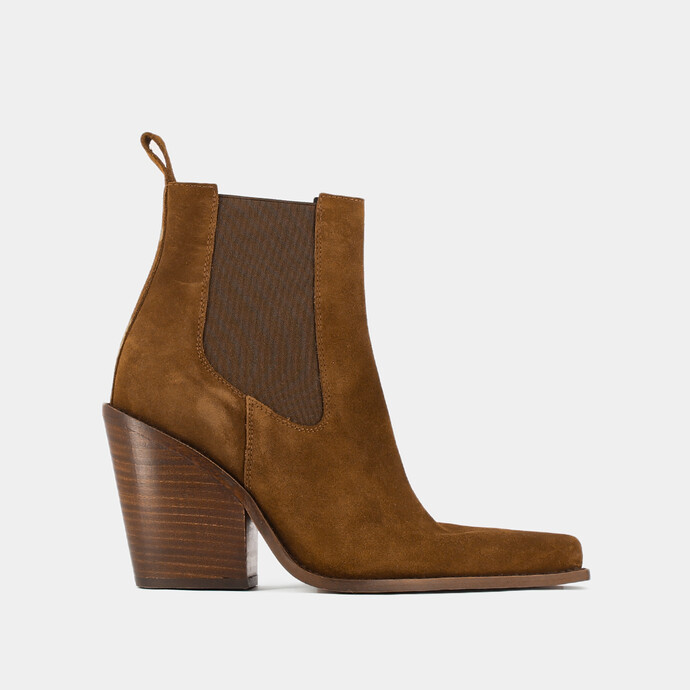 Boots à talons pointus et fronces  en croute cognac