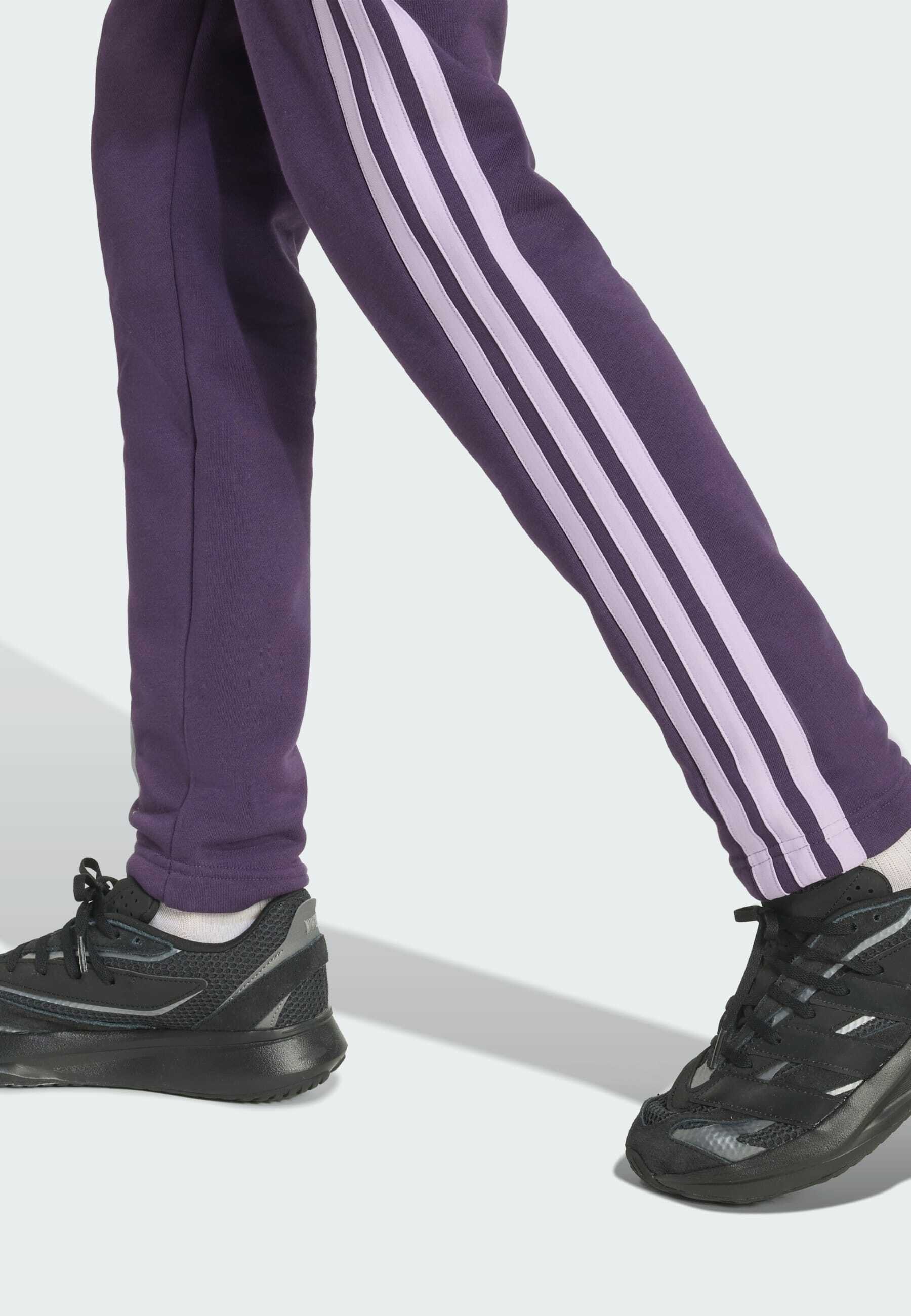 adidas Sportswear ESSENTIALS - Donji dio trenirke - aurora šljiva puder šljiva
