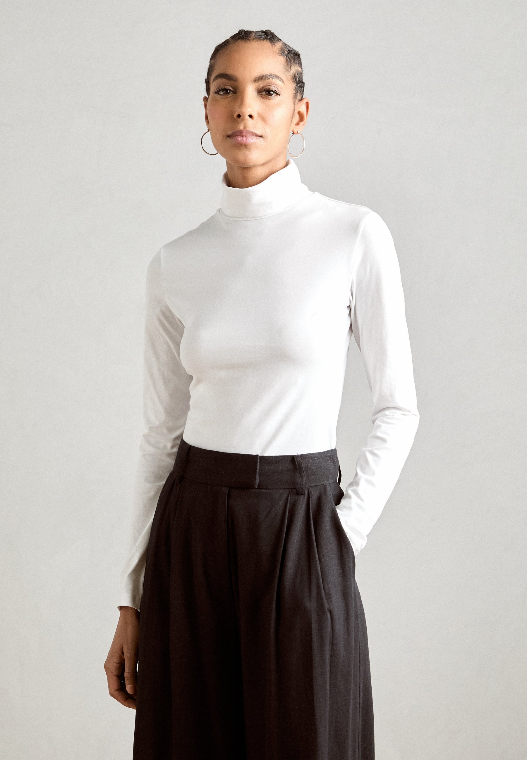 Anna Field - Confezione da 2 top a maniche lunghe - nero/bianco