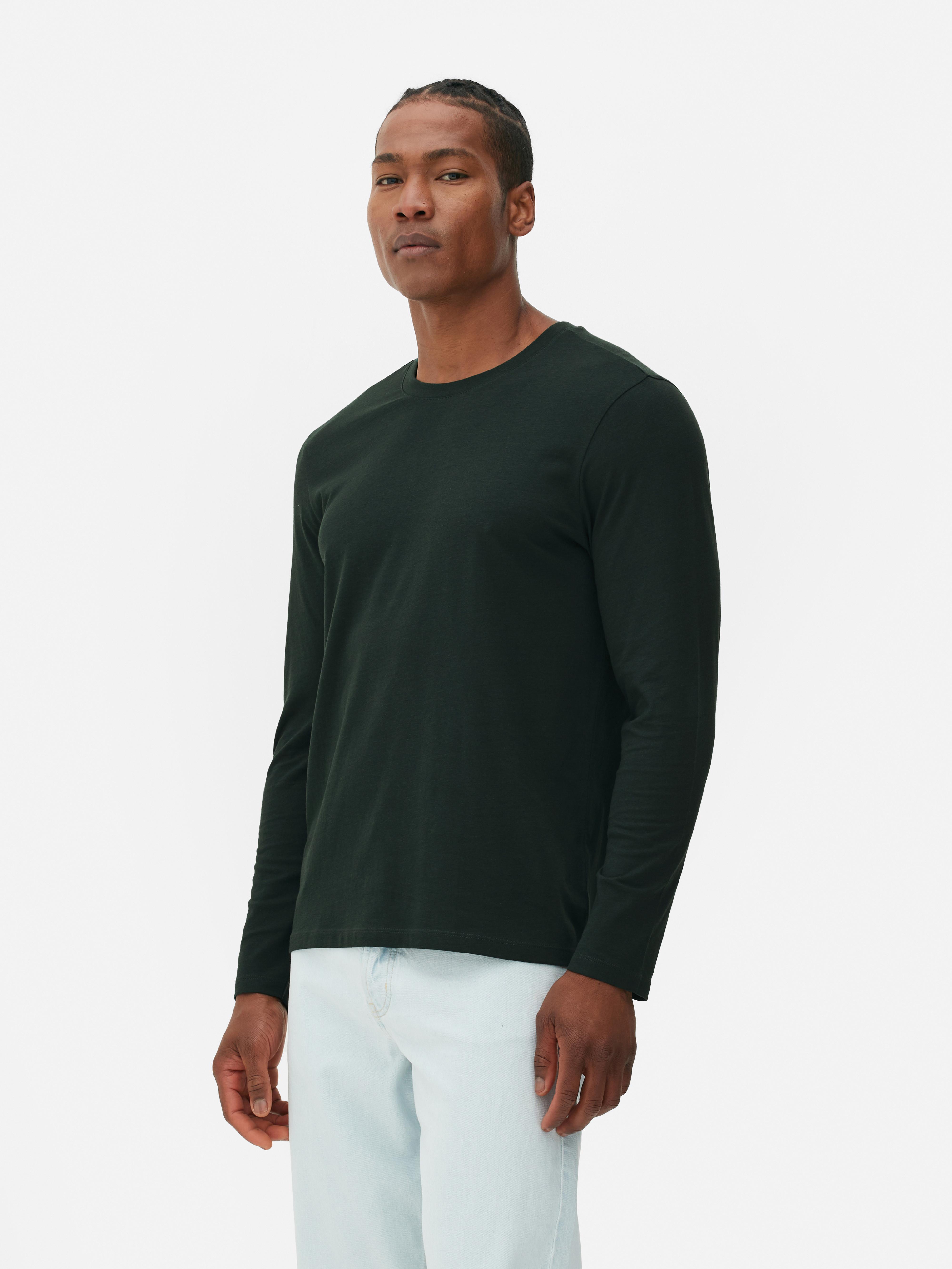Langärmeliges Baumwoll-T-Shirt Ein langärmeliges T-Shirt mit Rundhalsausschnitt aus Baumwolljersey