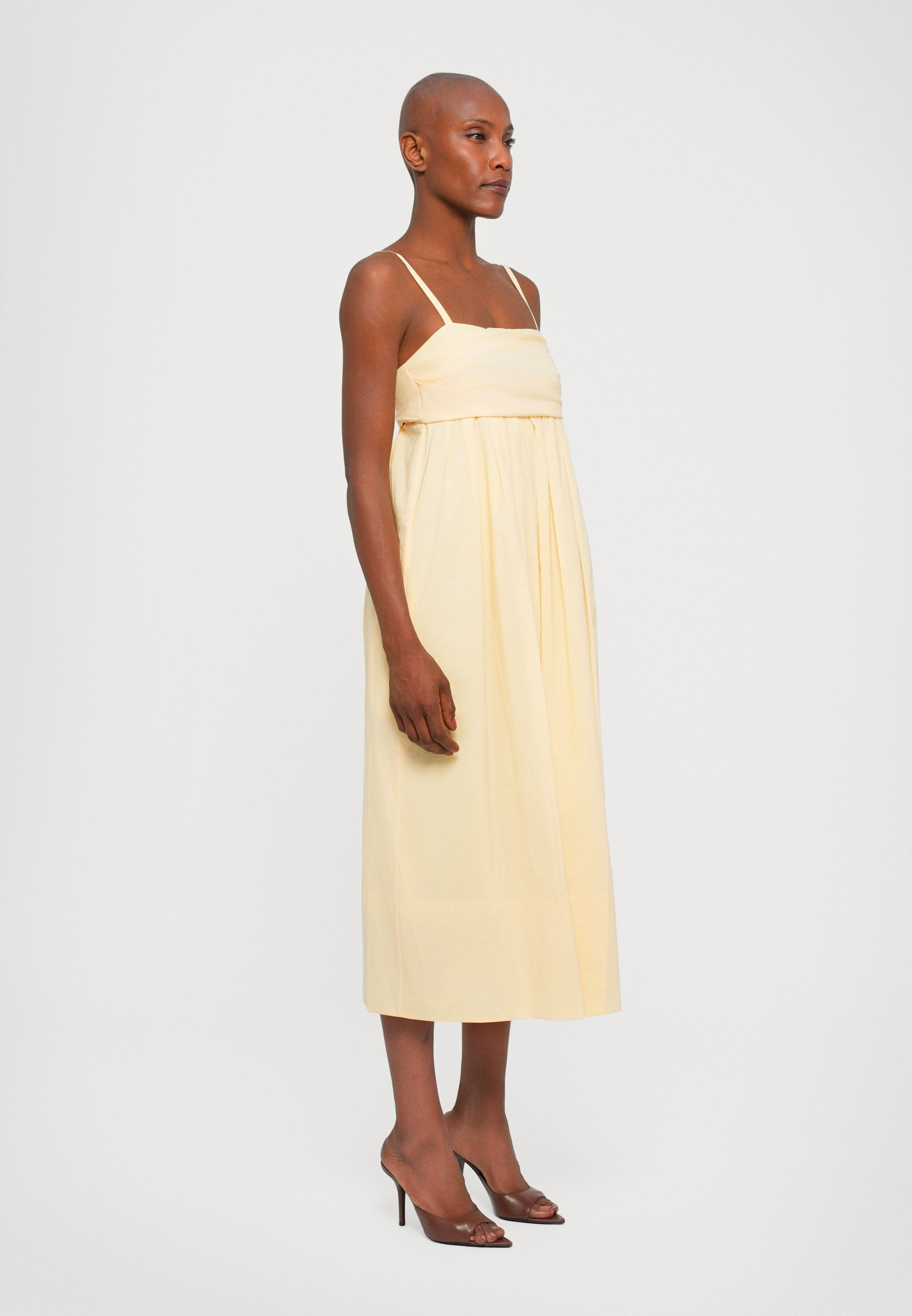 Robe Claudine Proenza Schouler White Label - Robe de jour - Beige clair