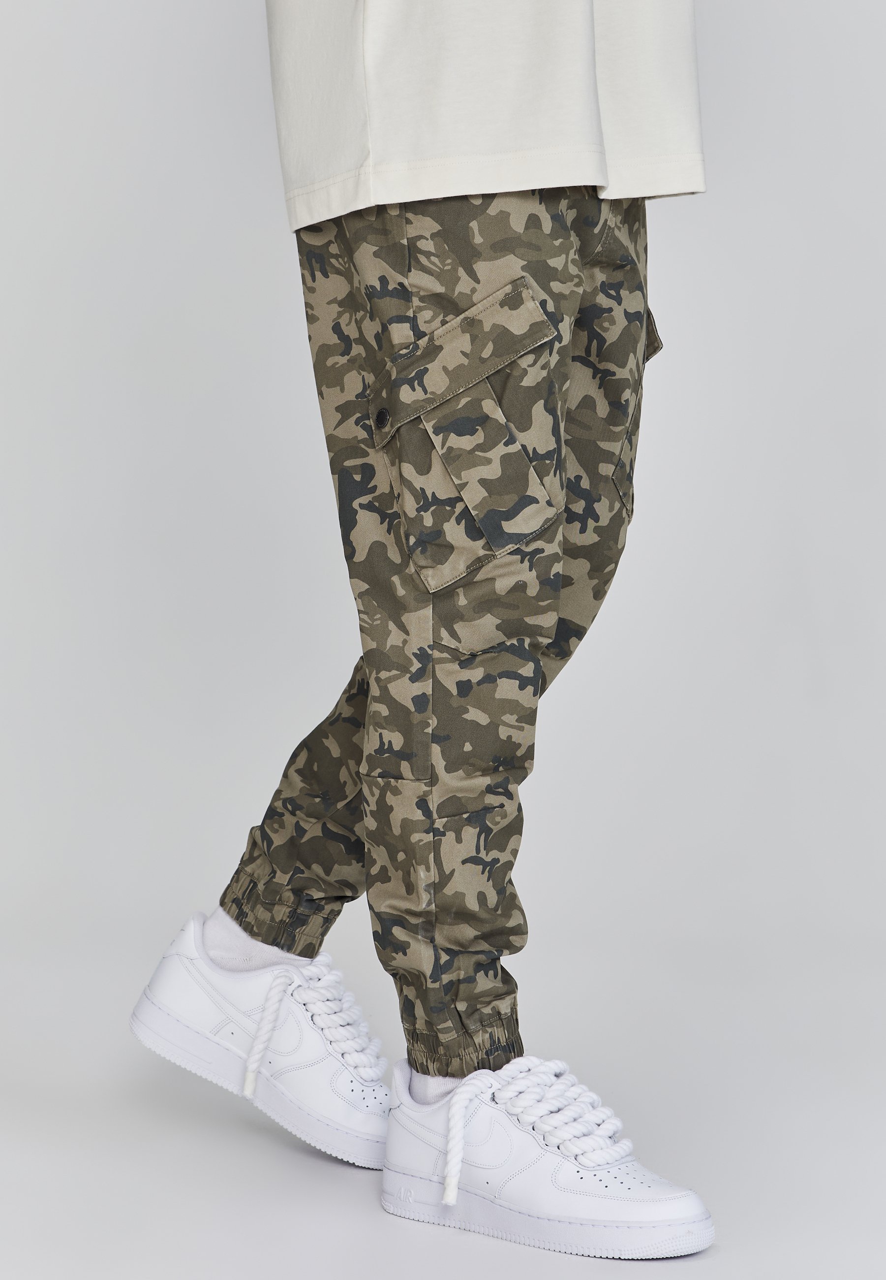 SIKSILK Cargobroek - groene camouflage