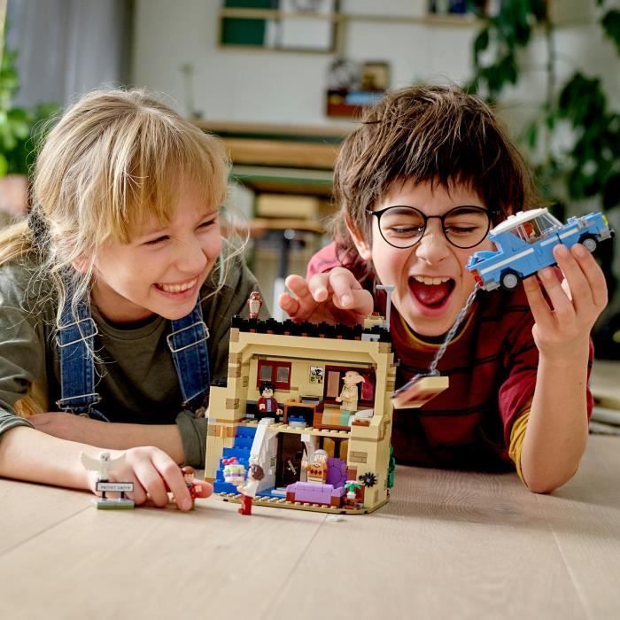 LEGO® Harry Potter 75968 4 Privet Drive, House Toy with Car and Dobby Figure