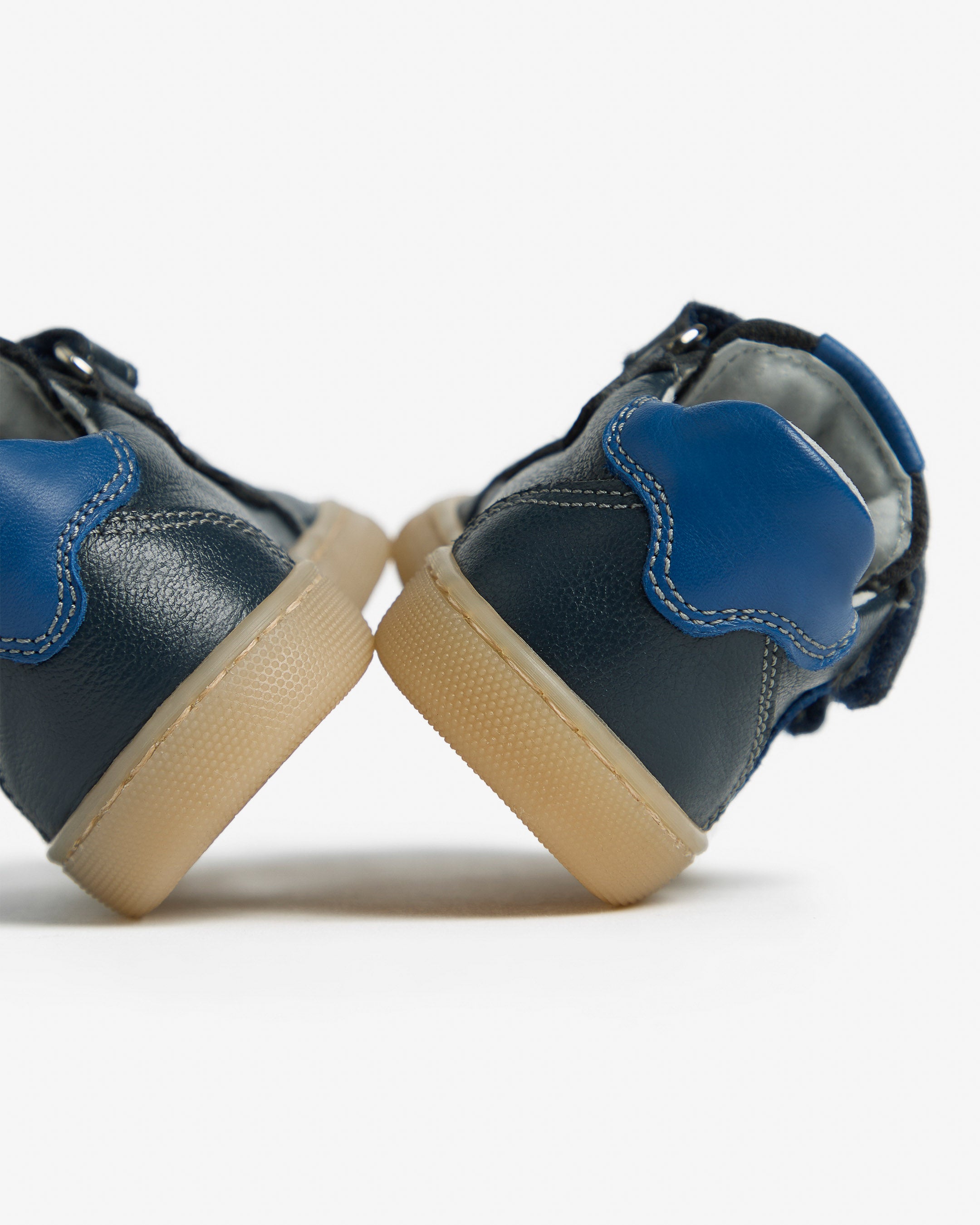 Baskets en cuir pour enfants
