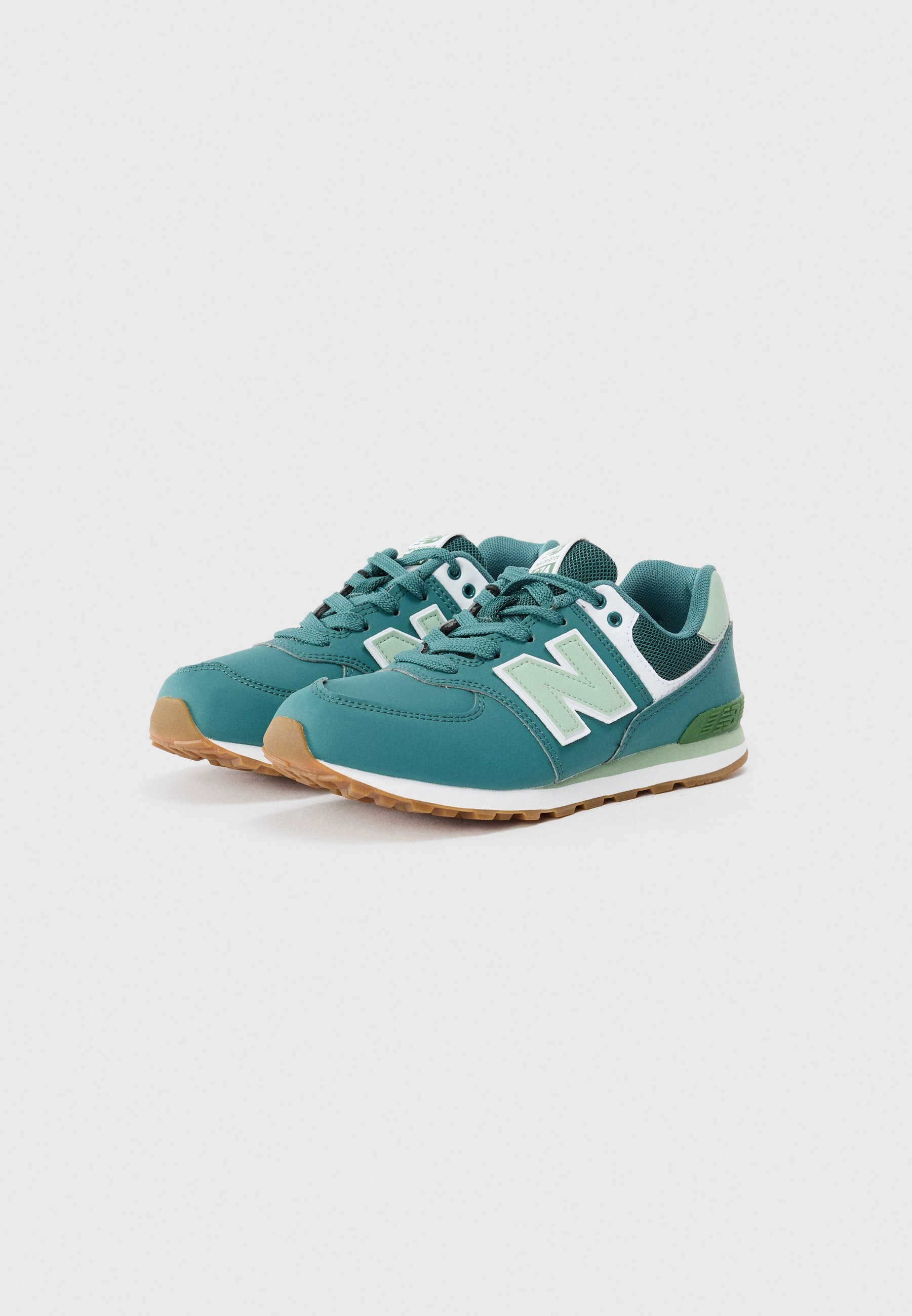 New Balance GC574 UNISEX - Sneakers - nieuw sparrenhout/mozaïekgroen